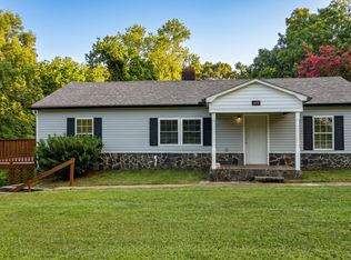 1215 Oaklawn St SE, Lenoir, NC 28645