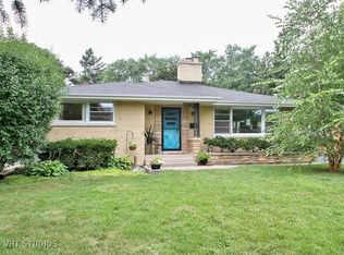 712 N Broadway Ave, Park Ridge, IL 60068