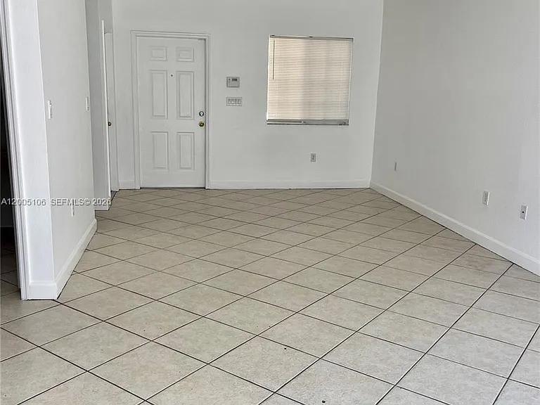 21477 SW 85th Psge #21477 — Photo 8