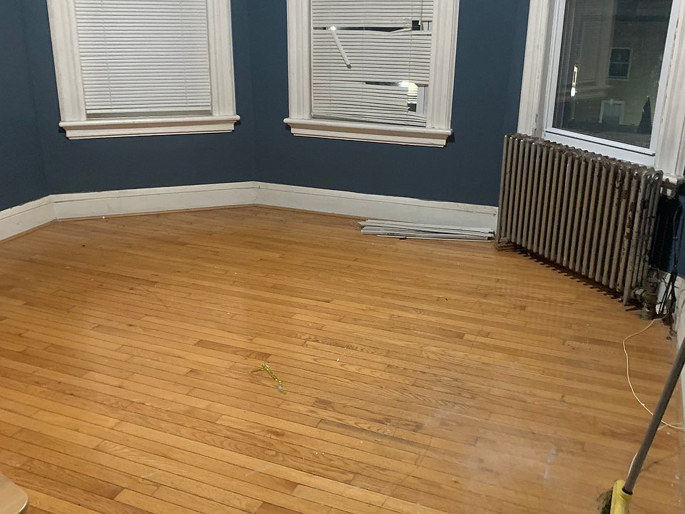 1st image of 276-278 Jefferson St #2
