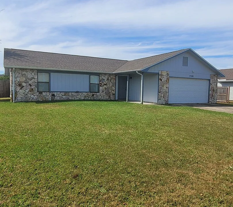 7709 Betty Louise Dr