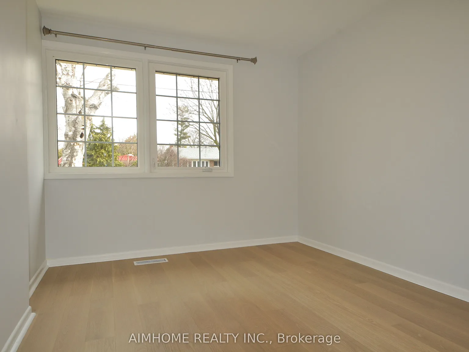 3 bed, $3,000 — Photo 3