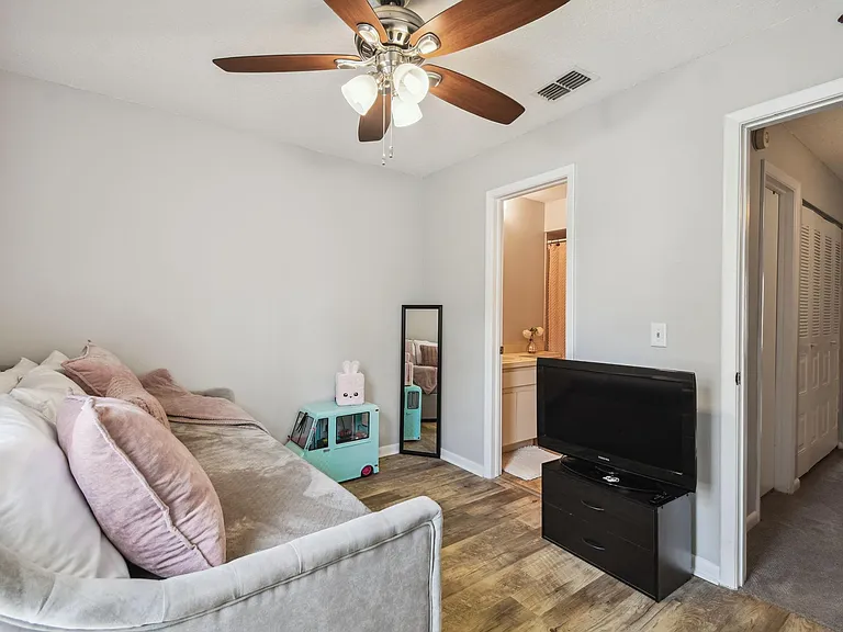 3338 W Wyoming Cir — Photo 22