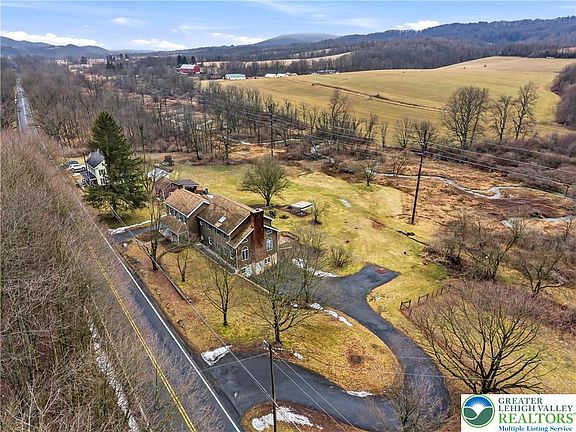 2nd image of 8849 Kistler Valley Rd