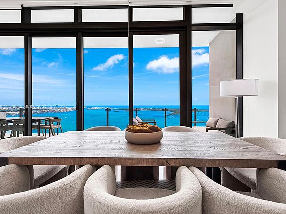4th image of 1451 Brickell Ave #5201