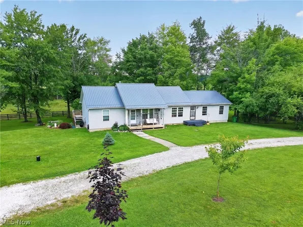 2947 Sheffield Rd, Jefferson, OH 44047