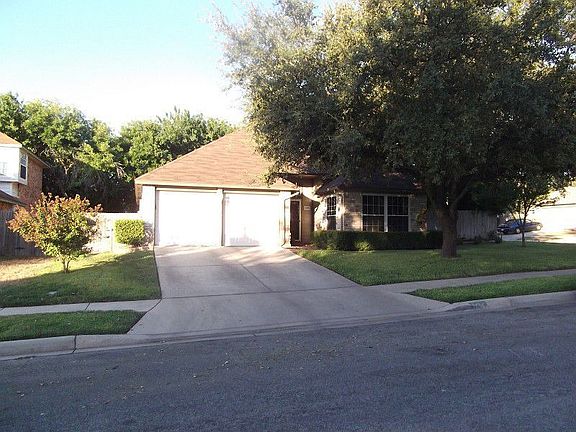 2nd image of 2805 Hillview Ln
