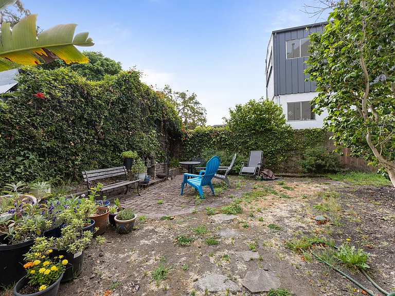 1325 Sacramento St #1 — Photo 34