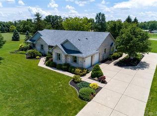 5776 Swan Dr, Clayton, OH 45315