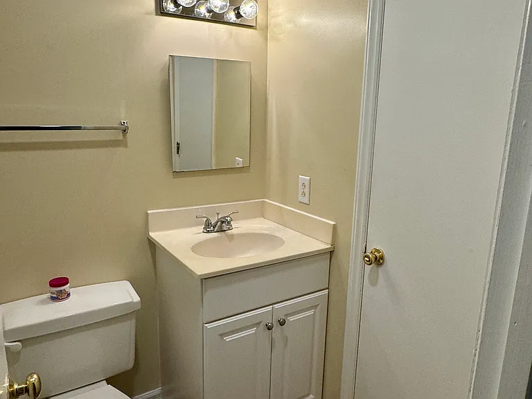 4204 Kaplan Dr — Photo 21