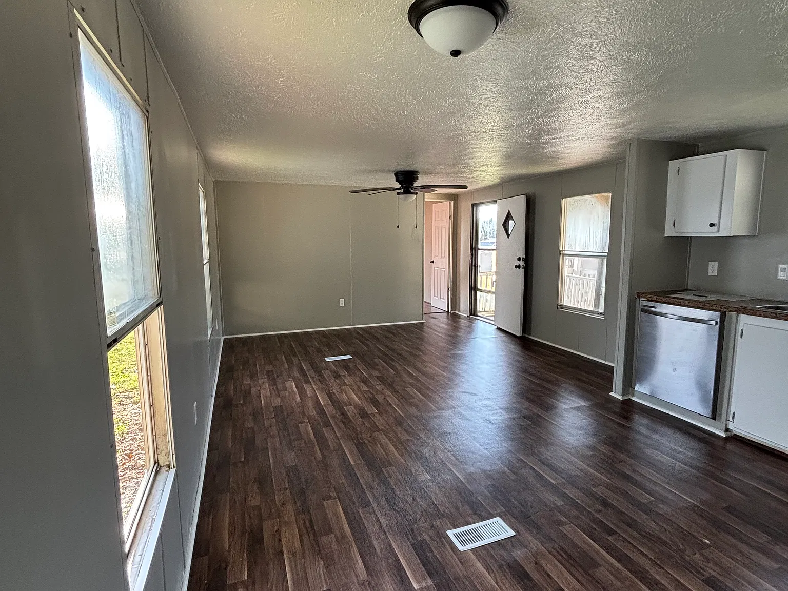2 bed, 980 sqft, $875 — Photo 4