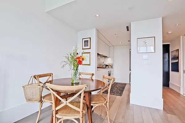 Rented by Compass | media 22