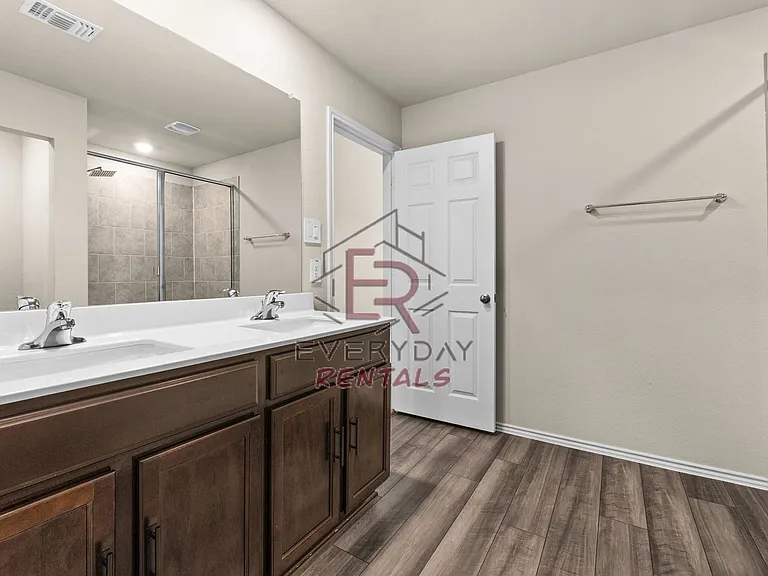 2534 Merganser Dr — Photo 11