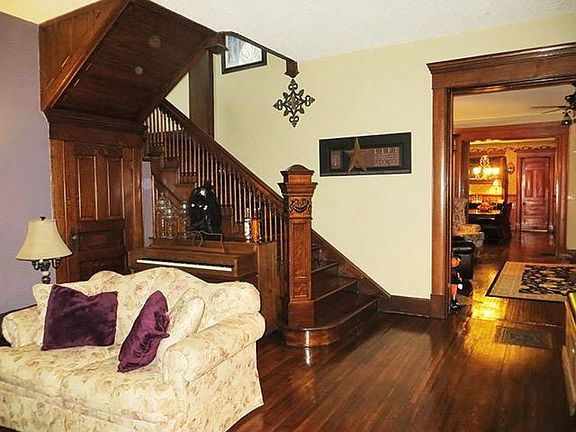 4th image of this home