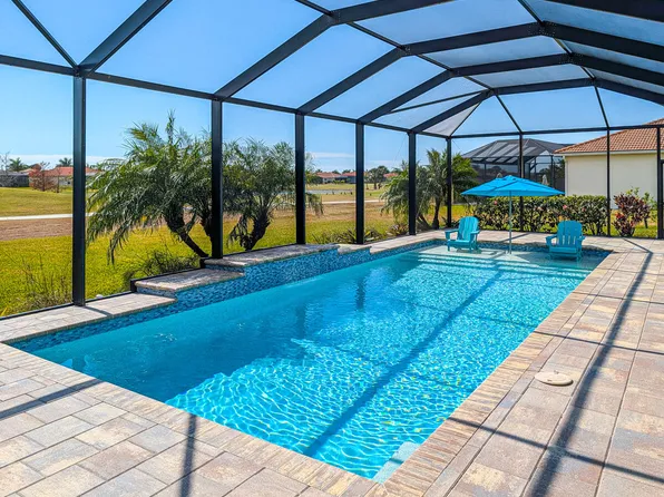 18702 Lake Hammock Dr, Naples, FL 34114