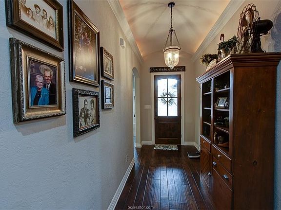 3rd image of 4229 Rock Bend Dr