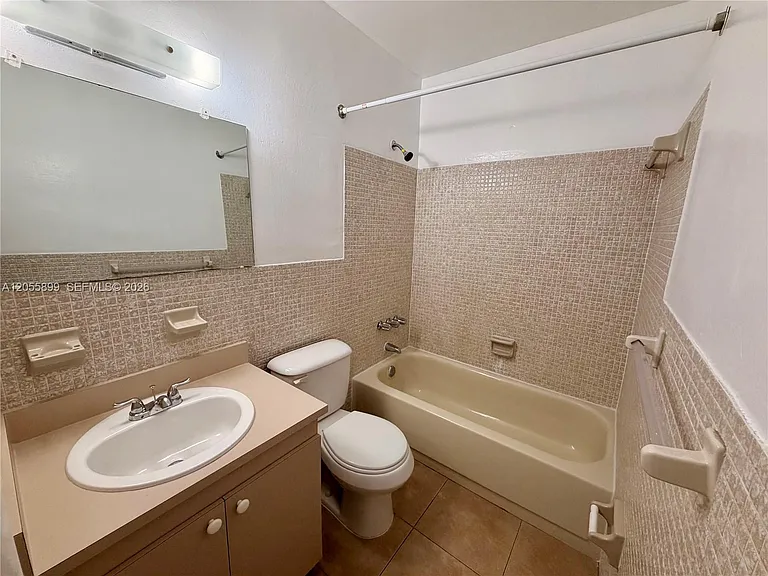 1502 N 57th Ter #1502 — Photo 18