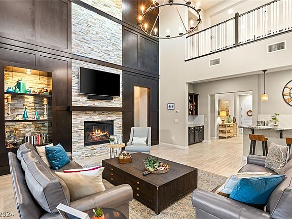 3rd image of 4161 San Capri Way