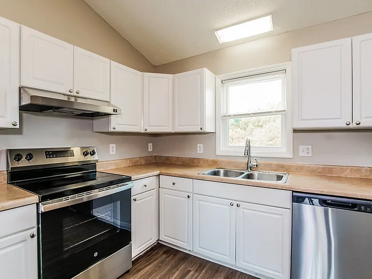 357 Ogburn Rd — Photo 5