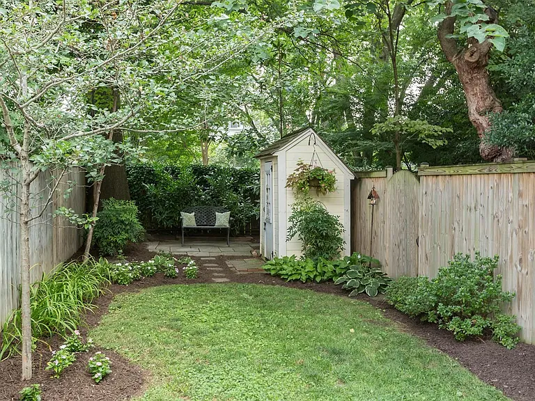 Shed