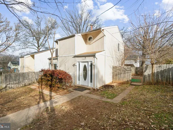 7527 Laytonia Dr, Gaithersburg, MD 20877