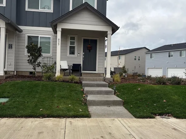 824 Eaden St, Woodburn, OR 97071