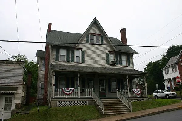 448 Market St photo 1