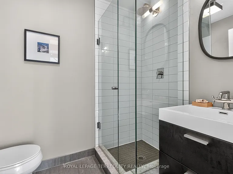 75 Markham St #1 — Photo 25