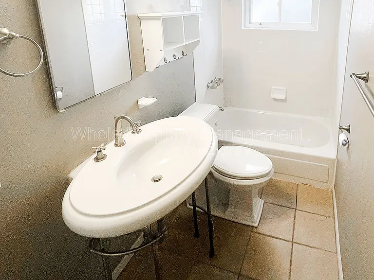 1733 W 39th Ave — Photo 16