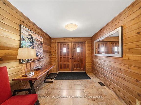 4th image of 8361 11th Line