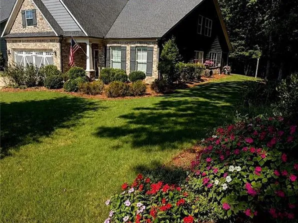 301 Ellington Dr, Canton, GA 30115