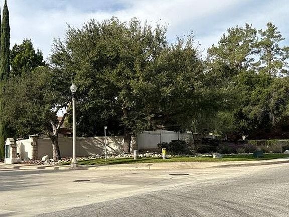 4th image of 5746 Ridgeview Dr