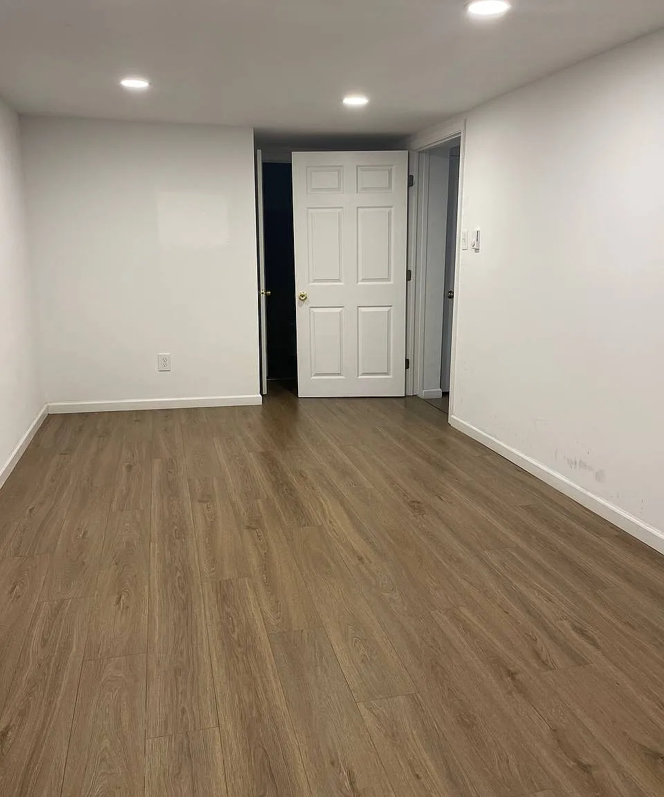 435 Rennard Street - 1 — Photo 3