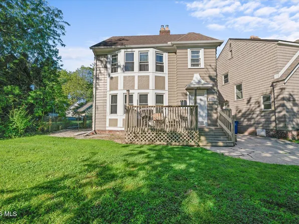 2111 Kensington Rd, Toledo, OH 43607