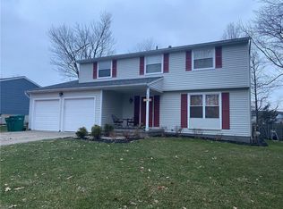 1596 Woodland Ct, Twinsburg, OH 44087