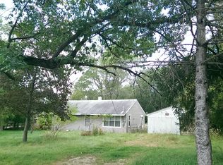 4315 Roberts Rd, Island Lake, IL 60042