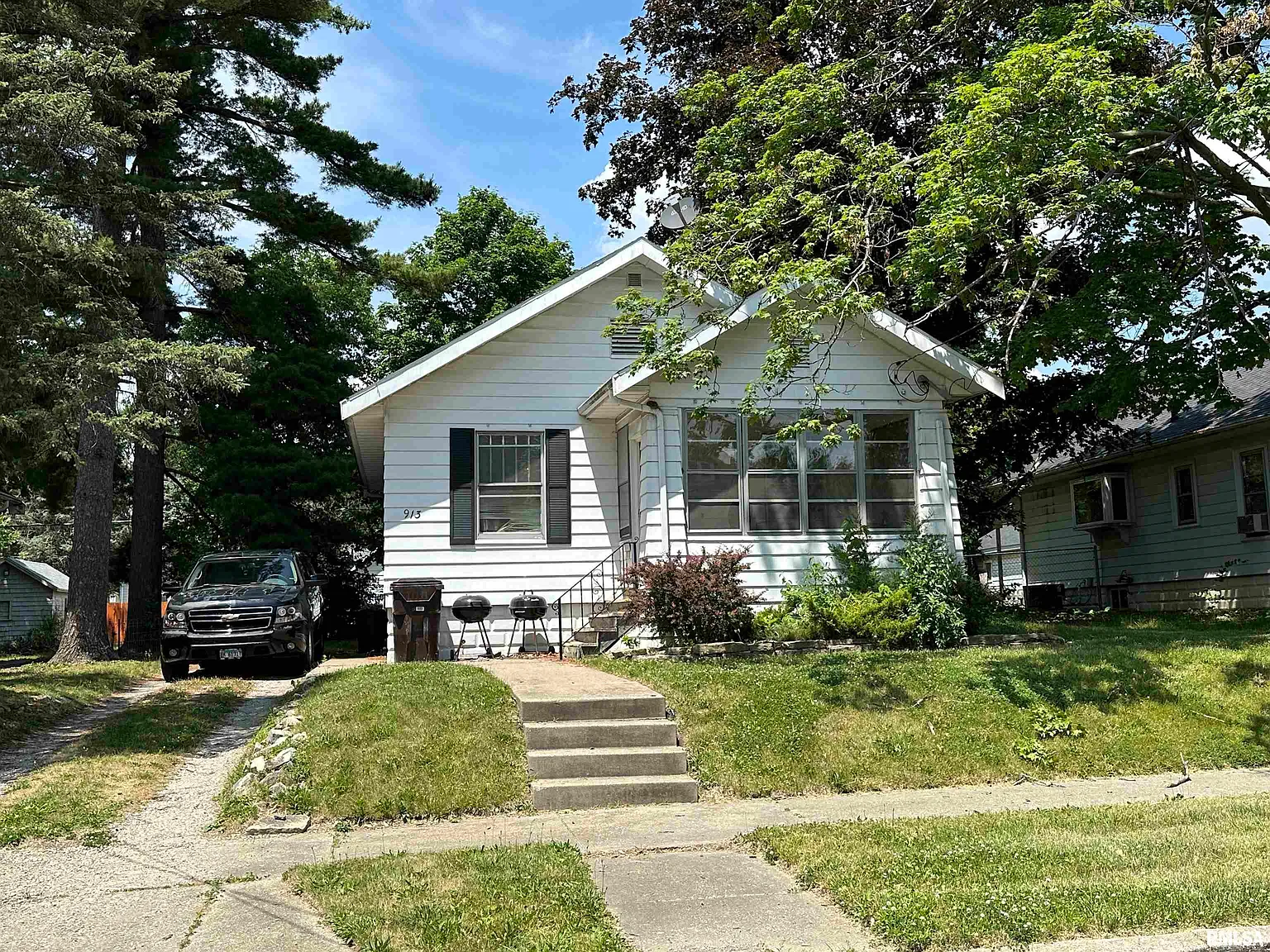 913 W Virginia Ave photo 1