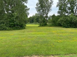 5990 Chestnut Rd #18, Newfane, NY 14108