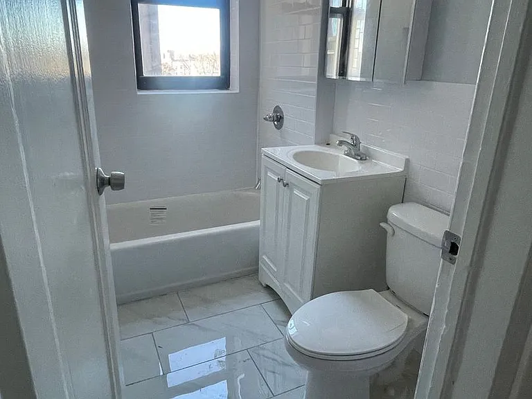 1101 - OM 1101-1109 Palisade Avenue LLC — Photo 23