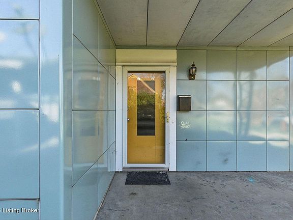 2nd image of 2827 Eleanor Ave
