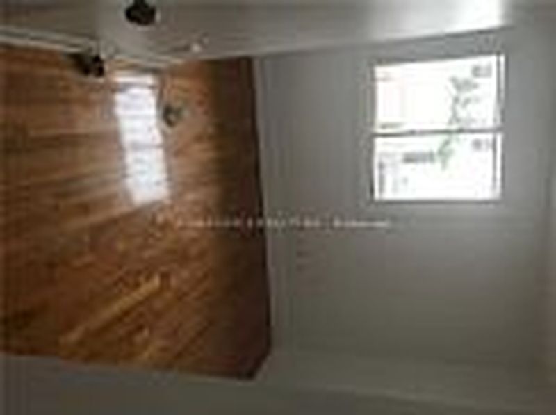 Brampton House for rent - 3 Bedrooms — photo 6