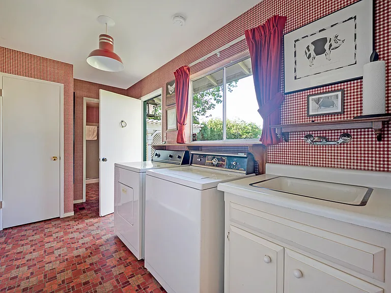 7744 Saint Helena Hwy — Photo 17