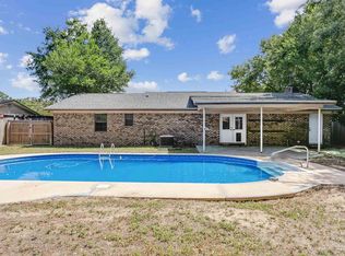 7190 Princess Ln, Pensacola, FL 32526
