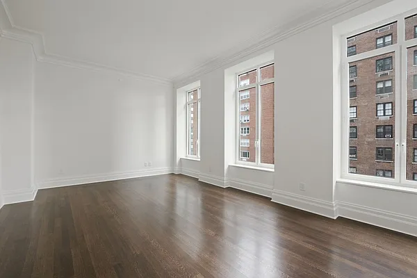 Rented by Manhattan Miami Real Estate | media 18