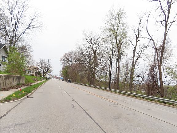5th image of 1723 Lincolnway W