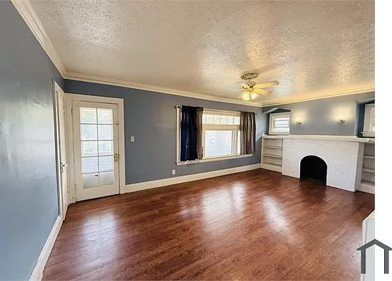 3 bed, $1,600 — Photo 1