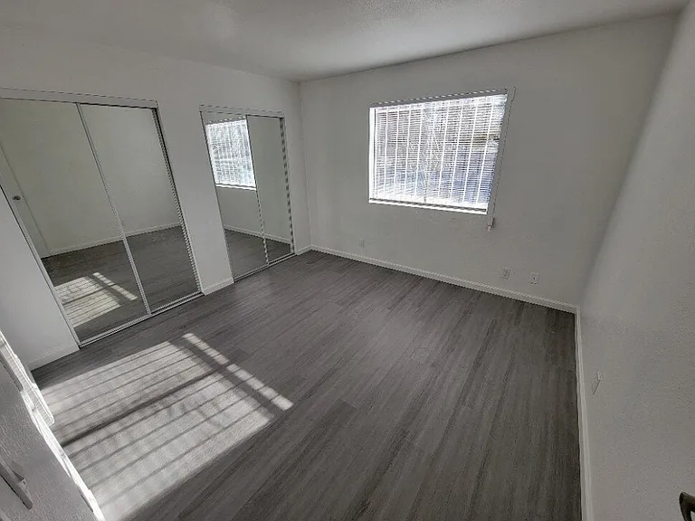 2771 Mountain Vista St #B — Photo 15