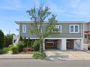 15 Dalton St, Long Beach, NY 11561