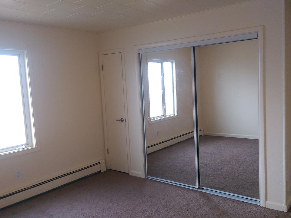 1st image of 935 Aurora Dr APT 3
