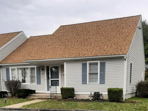1 Hawthorne Court #E, Bourne, MA 02532